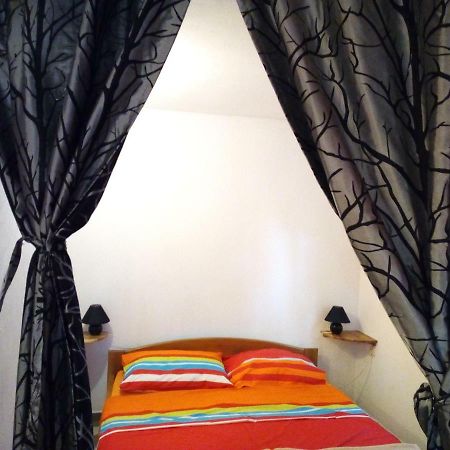 Studio Apartman Hrast Seline Dış mekan fotoğraf