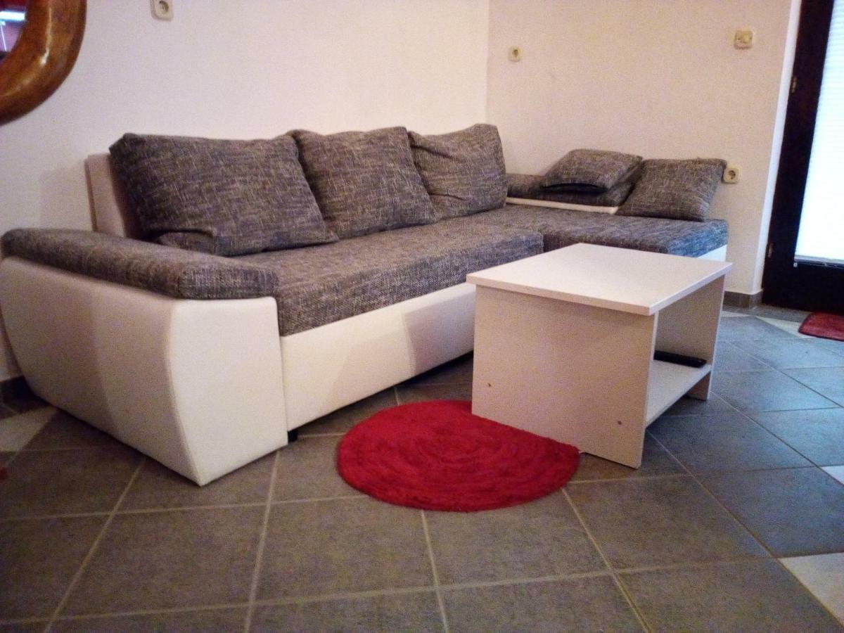 Studio Apartman Hrast Seline Dış mekan fotoğraf